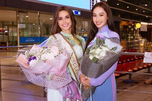 Miss Global 2019 diện áo dài Việt Nam, 'đọ' duyên dáng với Đoàn Hồng Trang