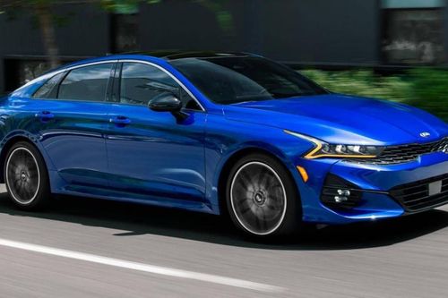Sau Hyundai Sonata, đến lượt Kia K5 sắp bị khai tử