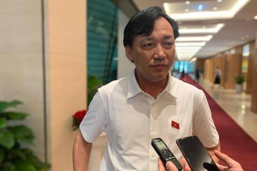 ĐBQH: Không thể vì lợi nhuận của một ai đó mà nâng giá sách giáo khoa