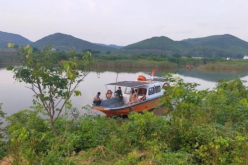 Quảng Bình: Chìm thuyền đánh cá, hai vợ chồng đuối nước thương tâm