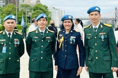 Liên hợp quốc trao tặng huy chương cho 3 sĩ quan Quân đội Nhân dân Việt Nam