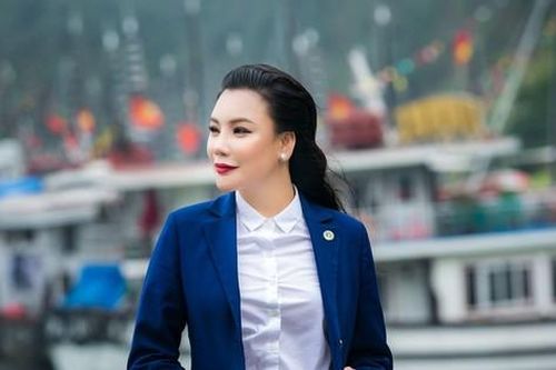 Ca sĩ Hồ Quỳnh Hương thay đổi chóng mặt sau hơn 10 năm ở ẩn