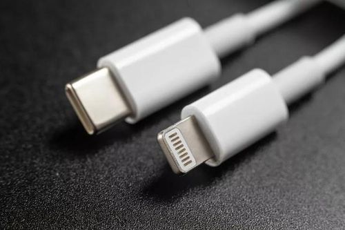 Apple sắp khai tử cổng Lightning trên iPhone?