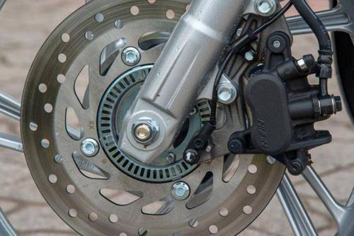 Malaysia bắt buộc trang bị phanh ABS trên xe mô tô từ 150cc trở lên