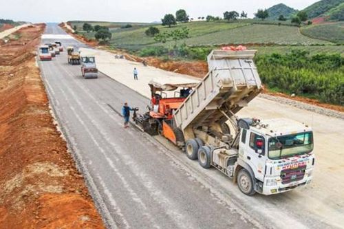 Trong tháng 6 Bộ GTVT phải 'tiêu' gần 4.000 tỷ đồng cho hàng loạt dự án
