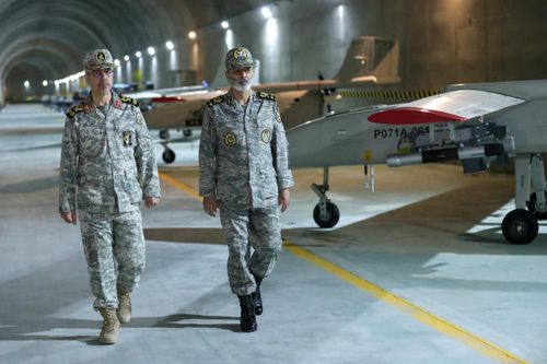 Căn cứ UAV ngầm dưới núi của Iran