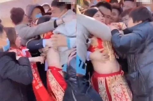 Cô dâu và phù dâu bị dàn khách nam sàm sỡ gây phẫn nộ