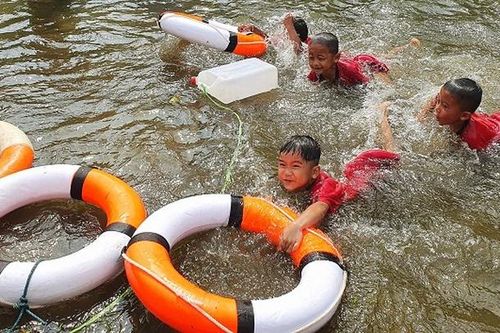 Dạy bơi, kỹ năng sinh tồn tại Nghệ An: Nhân rộng mô hình hay