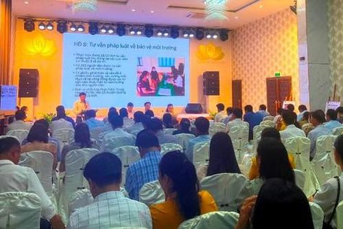 Quảng Bình chia sẻ biện pháp bảo vệ môi trường kết hợp tư vấn pháp luật và triển lãm ảnh photovoice