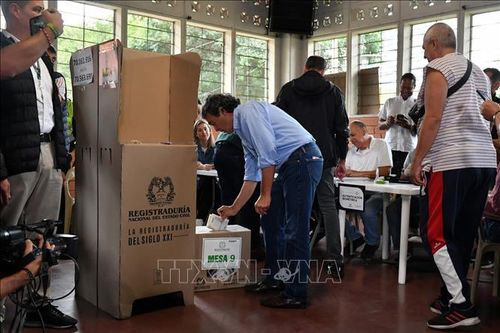 Colombia bắt đầu bầu cử tổng thống