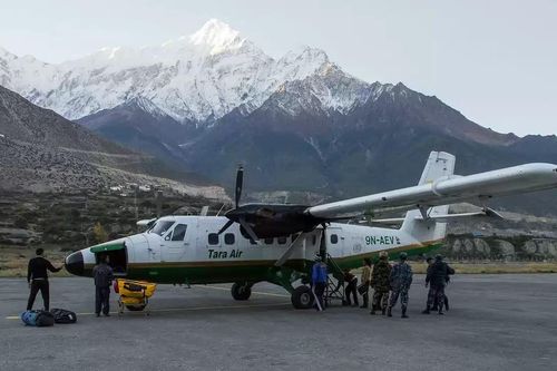Máy bay dân dụng chở 22 người mất tích ở Nepal