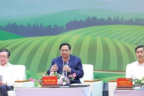 Tri thức hóa nông dân, làm giàu từ nông nghiệp và xây dựng nông thôn mới hiện đại