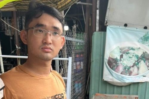 Khởi tố nam thanh niên dùng búa cướp tiệm vàng ở TP.HCM