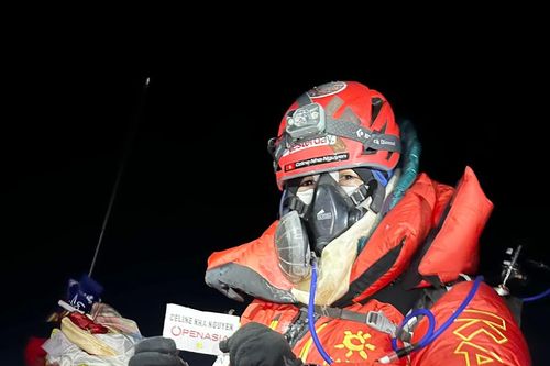 Chuyện người phụ nữ Việt Nam đầu tiên chinh phục nóc nhà thế giới Everest