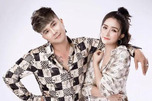 Bà xã Khánh Đơn: Là hot girl nóng bỏng, có tuổi thơ bất hạnh