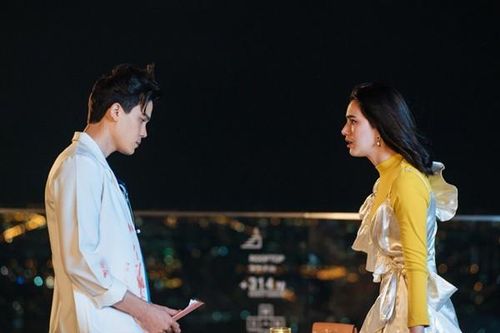 Mỉa mai bạn gái cũ là 'cau điếc', nhìn người đứng cạnh cô ấy mà đêm về tôi khóc nghẹn