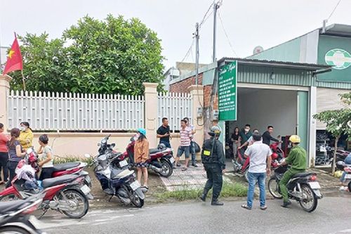 Vợ đi họp phụ huynh về, bàng hoàng phát hiện chồng tử vong trong tư thế treo cổ