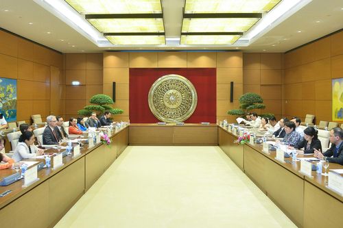 Phát huy hơn nữa vai trò cầu nối của Nhóm Nghị sĩ hữu nghị Việt Nam - Pháp