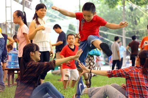 'Tuổi thơ với ngày hè' tại Làng Văn hóa-Du lịch các dân tộc Việt Nam