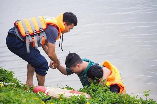 Trang bị kỹ năng phòng chống và sơ cứu khi đuối nước cho học sinh