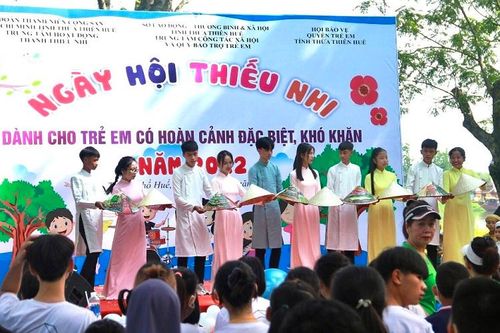 Ngày hội thiếu nhi dành cho trẻ em có hoàn cảnh đặc biệt khó khăn