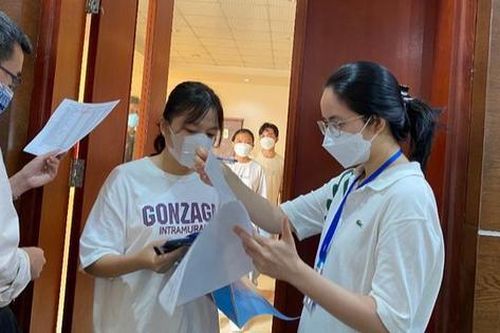 Thủ khoa kỳ thi đánh giá năng lực đợt 2 của Đại học quốc gia TP HCM đạt 1.107 điểm