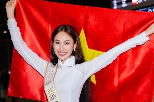 Đoàn Hồng Trang lên đường thi Miss Global 2022