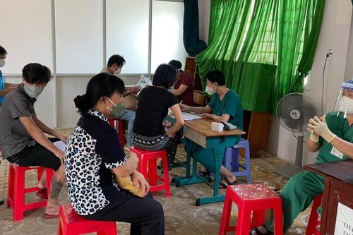 Người dân thiếu mặn mà với trạm y tế vì không đủ thuốc?