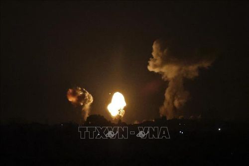 Tấn công bằng rocket gần căn cứ quân sự tại Iraq