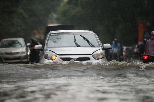 Hà Nội tiếp tục đón những cơn mưa