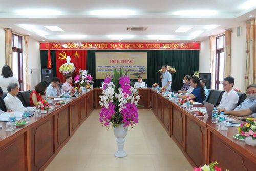 Phát triển đội ngũ trí thức khoa học và công nghệ phục vụ phát triển kinh tế - xã hội