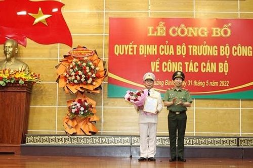 Công bố quyết định bổ nhiệm Giám đốc Công an tỉnh Quảng Bình