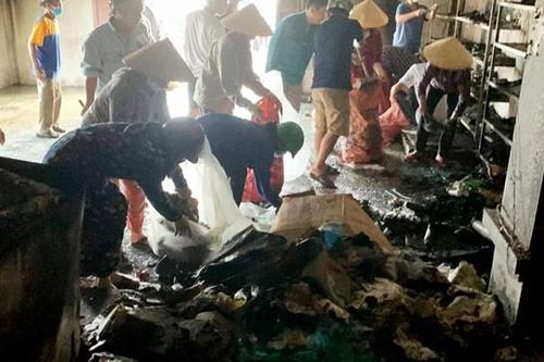 Hà Tĩnh: Tiệm tạp hóa cháy dữ dội lúc nửa đêm, thiệt hại hàng trăm triệu đồng