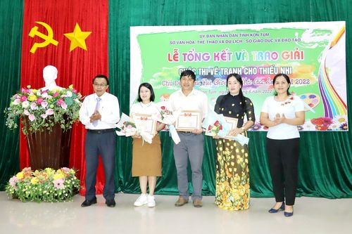 Kon Tum: Tổng kết, trao giải Cuộc thi vẽ tranh cho thiếu nhi năm 2022