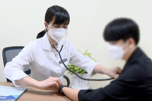 Hội chứng động mạch mạc treo tràng trên hiếm gặp