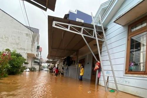 Mưa lớn gây ngập cục bộ hàng chục nhà dân ở Đà Lạt