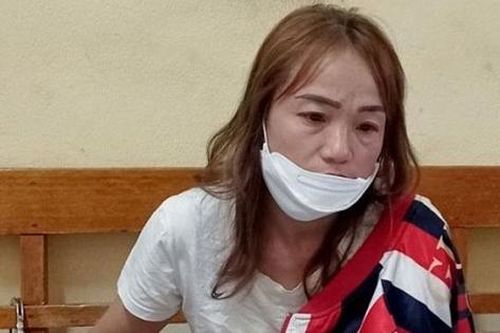Bắt người phụ nữ mang 2 bánh heroin đi tiêu thụ