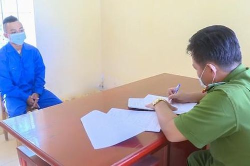 Vĩnh Long: Bắt tạm giam hai đối tượng nghiện ma túy cướp giật điện thoại