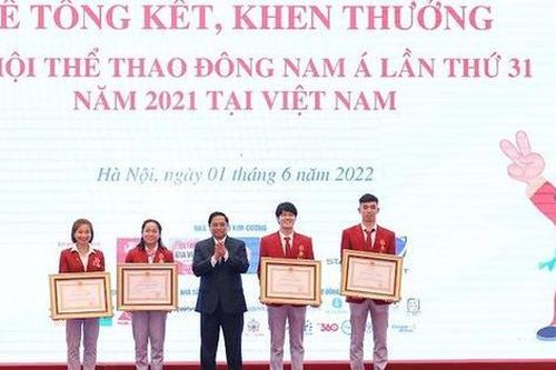 Không được say sưa, ngủ quên trên vòng nguyệt quế