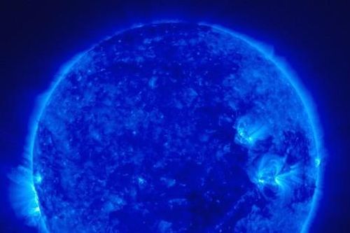 Sự thật về 'Mặt Trời xanh' xuất hiện trên bầu trời Bắc Kinh, có phải điềm báo đại nạn sắp tới?