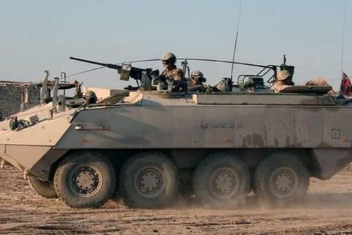 Thụy Sĩ ngăn Đan Mạch gửi xe bọc thép cho Ukraine
