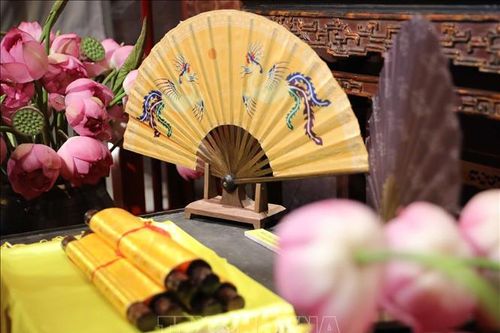 Tái hiện nghi lễ ban quạt dịp Tết Đoan Ngọ tại Hoàng thành Thăng Long