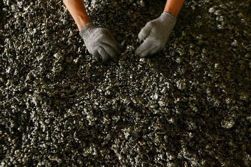 Indonesia xem xét áp thuế xuất khẩu nickel hàm lượng thấp