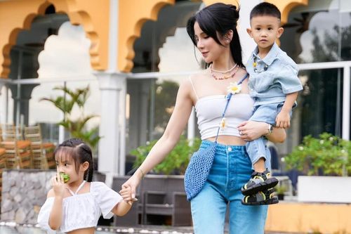 Diệp Lâm Anh nghẹn ngào gửi lời nhắn tới con: 'Các con là ánh sáng trong những ngày tối tăm của mẹ'