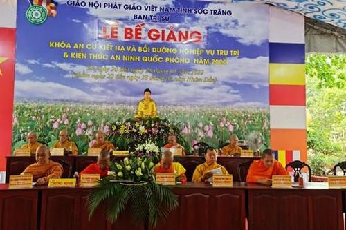 Sóc Trăng: Lễ bế giảng khóa bồi dưỡng nghiệp vụ trụ trì và kiến thức an ninh quốc phòng