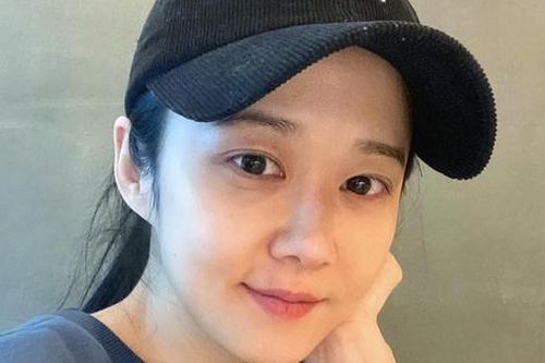 Jang Nara massage mặt 10 phút/ngày để chống lão hóa