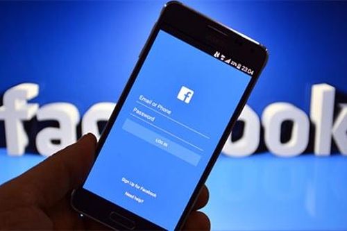 Nhóm thanh niên hack 300 tài khoản Facebook để chiếm đoạt tiền tỷ