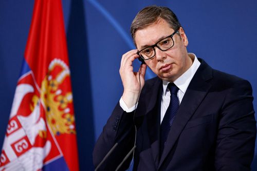 Serbia bắt tay với Nga khiến EU đau đầu