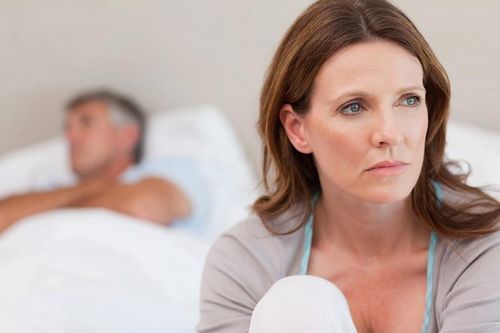 Dằn vặt vì mơ quan hệ tình dục cùng người lạ