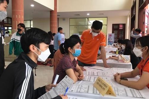 Thành phố Hà Nội đã giải quyết việc làm cho 96.900 người lao động